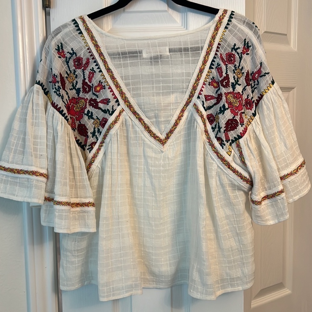 Anthropologie PILCRO Floral Embroidered Boho Blouse Sz Medium